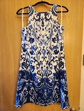 Blue and White Back Zippered Paisley Print LAUREN by RALPH LAUREN size 6
