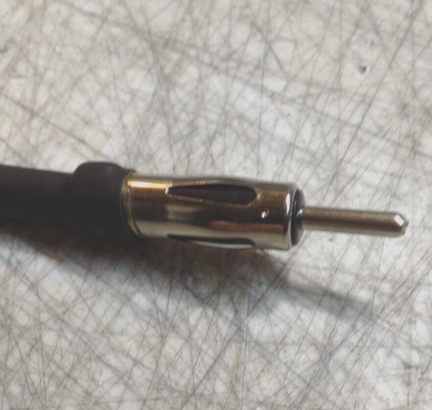 DTI AXT-F6 ANTENNA ADAPTER 6" FEMALE COAX TO MALE MOTOROLA CAR RADIO EXTENDER