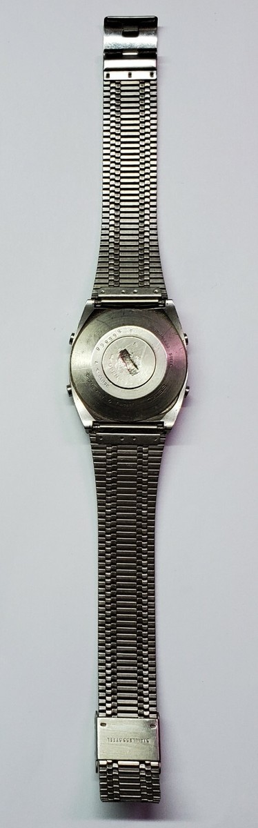 Vintage Men's Seiko A159-5019-G Quartz LCD Digital Watch Stainless