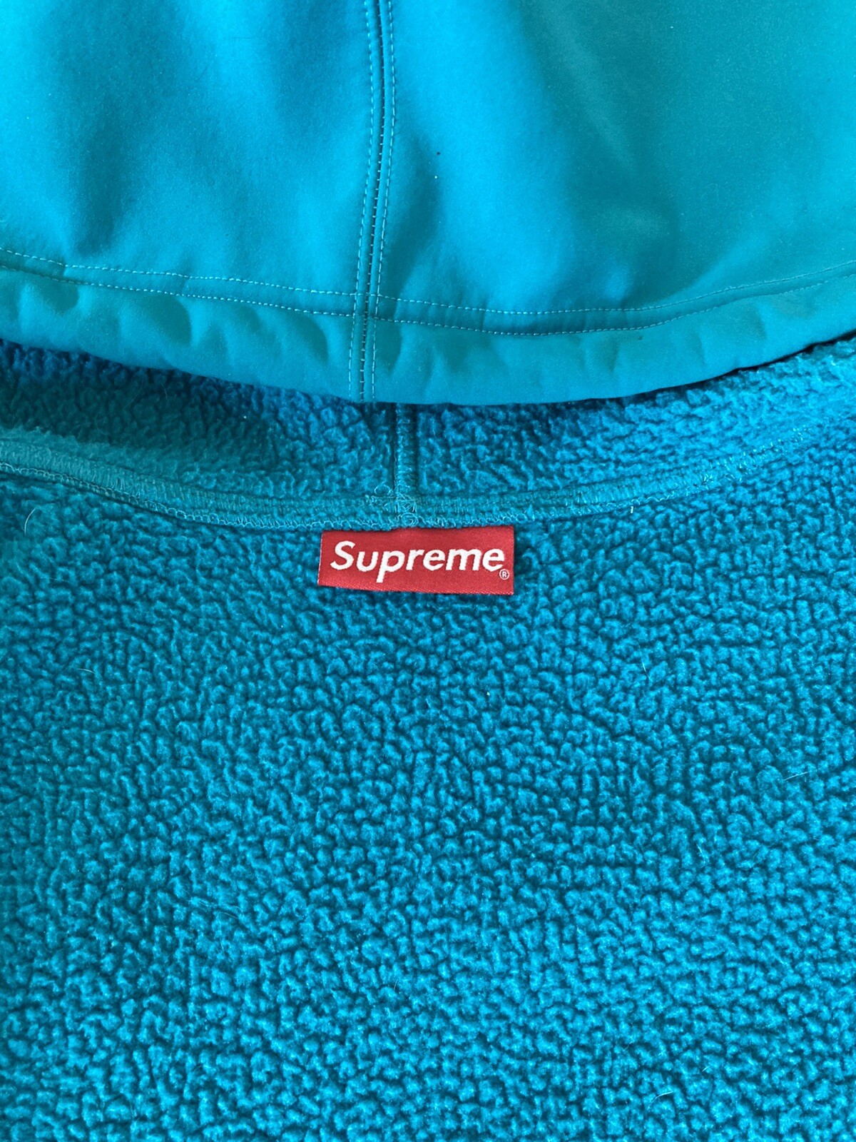 supreme turquoise gortex jacket large used 🥶 - image 4