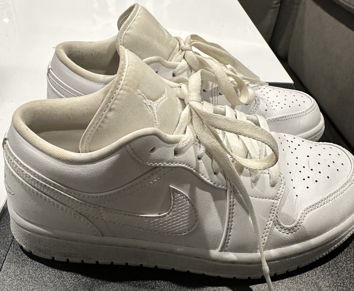 Nike Air Jordan 1 Triple Low Athletic White WMNS Sneakers AO9944-111