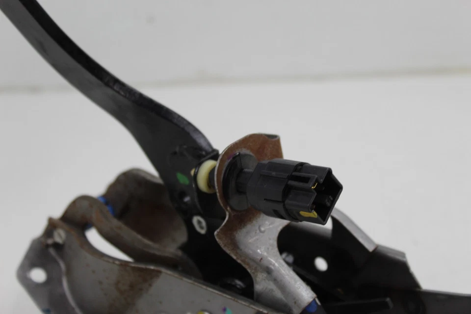 Conjunto de pedal de freno Honda Civic 2006-2011 OEM Foto 4 de 4