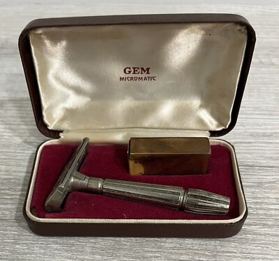 Vintage GEM Micromatic Single Edge Safety Razor Set in Case - Chrome