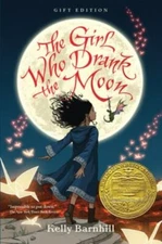 The Girl Who Drank the Moon (Winner of the 2017 Newbery Medal) - Gift Edition, B