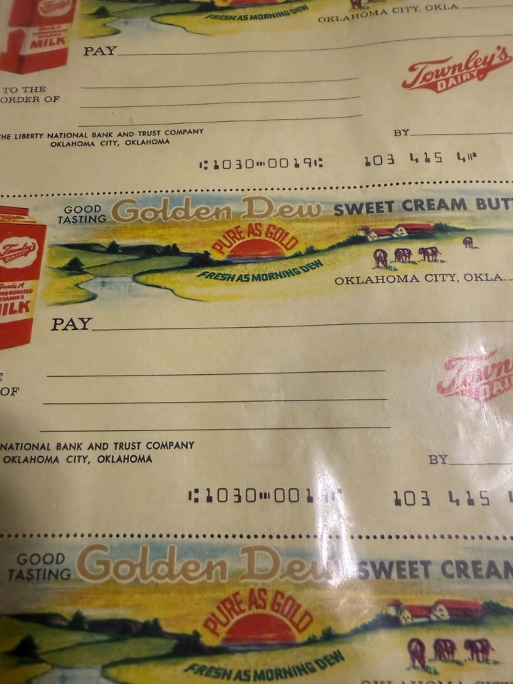 TOWNLEY'S DAIRY Golden Dew checks total of 3 unused Really nice and pretty - Image 4 of 4