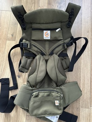 Ergobaby Omni 360 Cool Air Mesh Babytrage Khaki Grün 