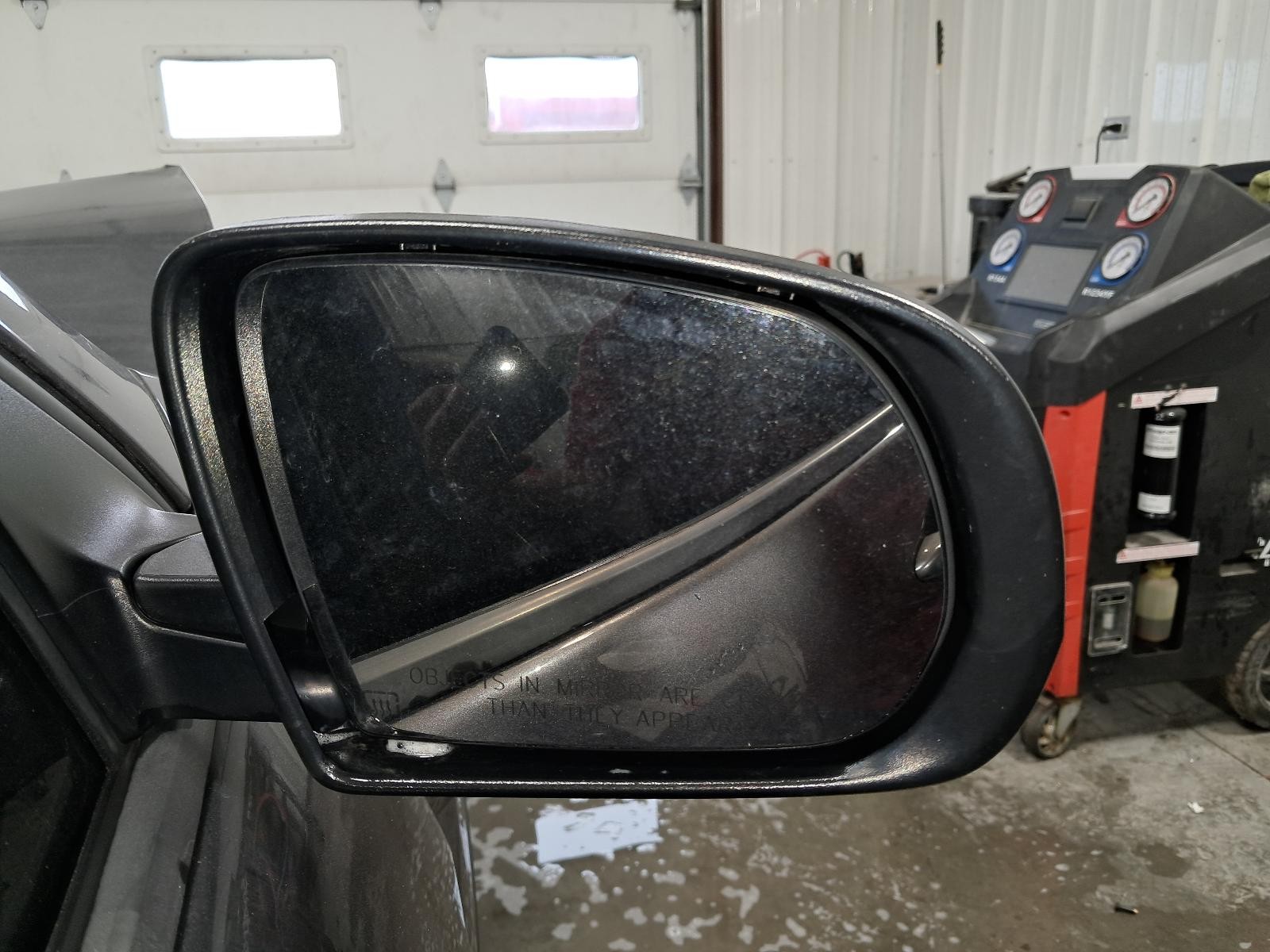 Used Deck Lid fits: 2018 Jeep Cherokee w/rear view camera privacy tint glass Gra