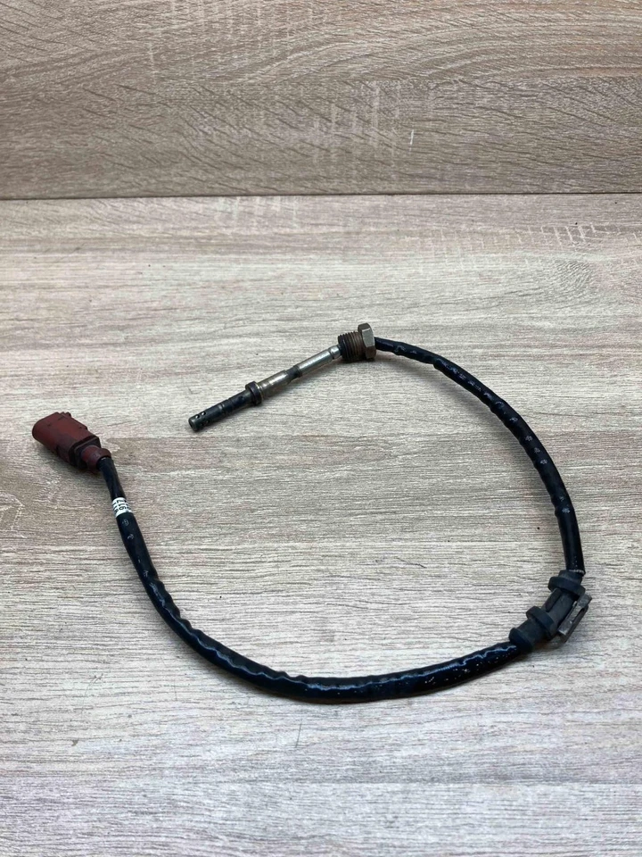 03L906088HM 092211027  Oil temperature sensor Fits for Volkswagen PASSAT B7 - Image 2 of 4