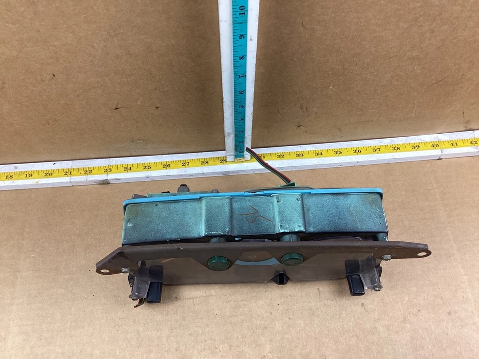 Chevrolet G10 G20 1978-1988 furgoneta velocímetro cuadro de instrumentos 87 k millas fabricante de equipos originales Foto 2 de 4