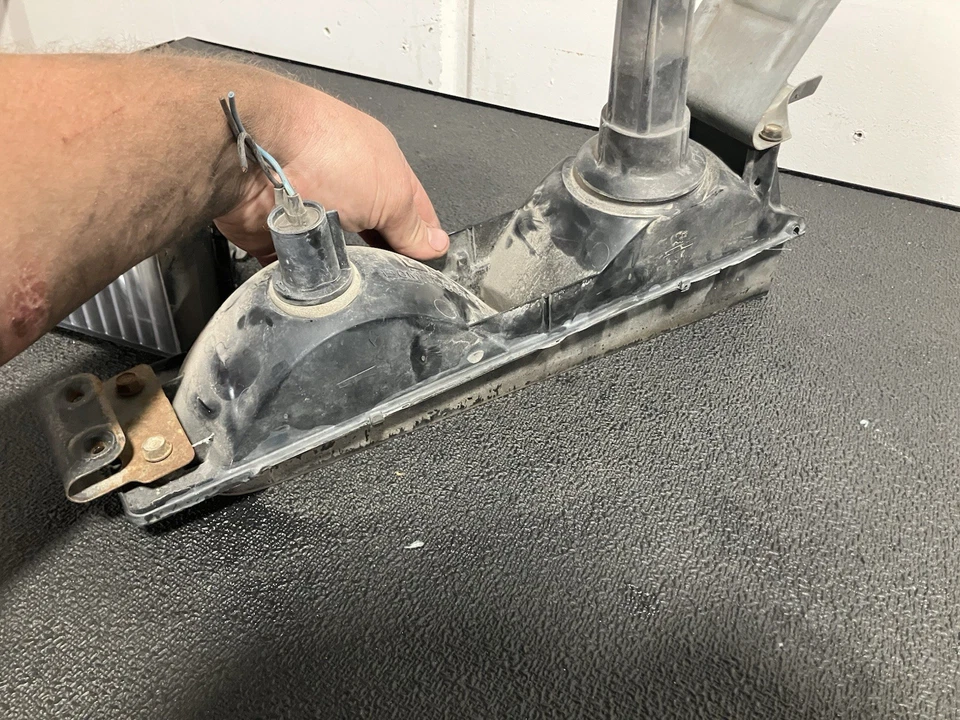 Luces intermitentes delanteras para Chevy Corvette C4 1985 Foto 3 de 4