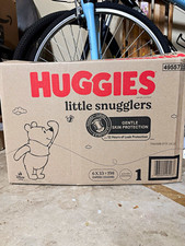 Huggies Little Snugglers Size 1 Diapers, Up to 14 lb, 198 Count