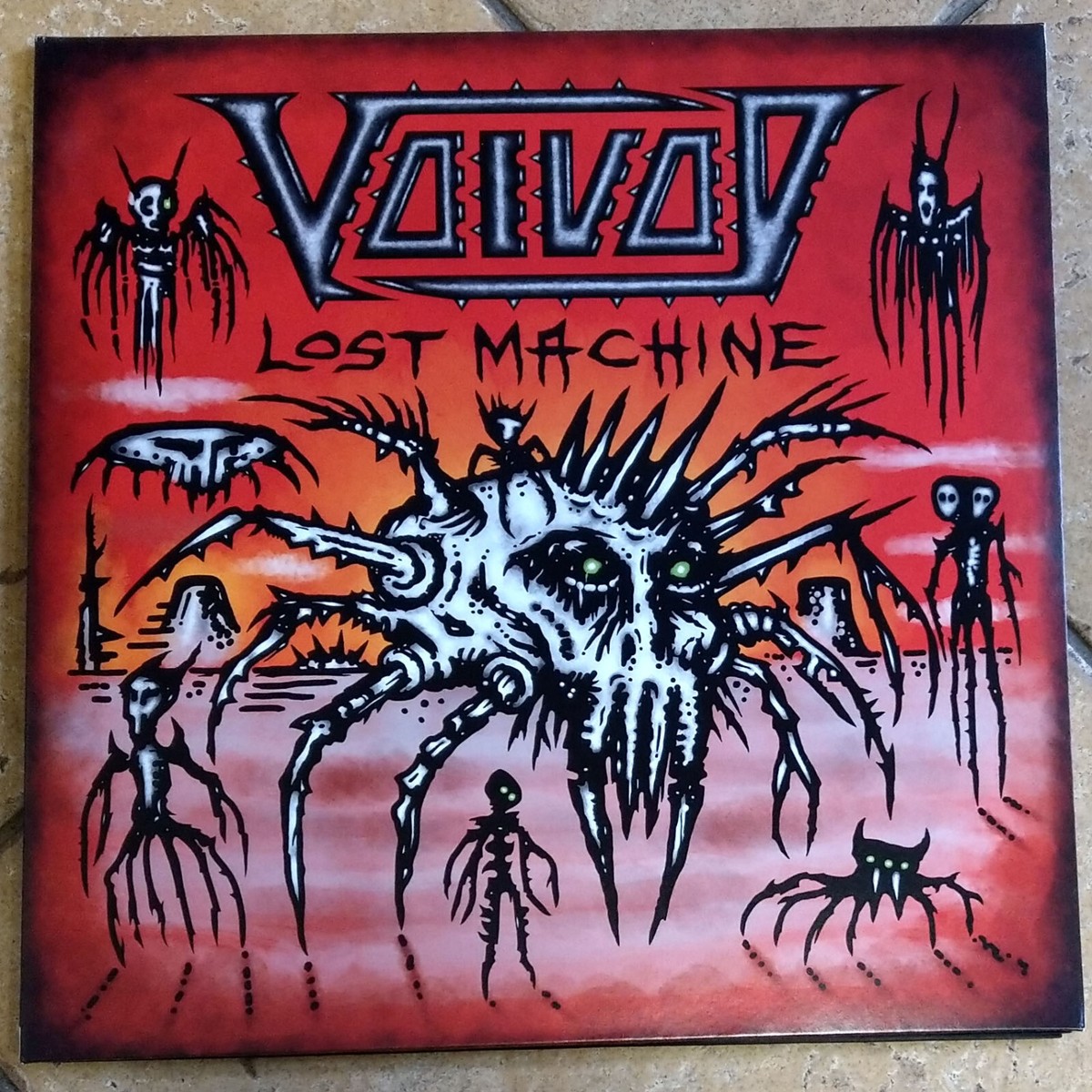 欧2discs LP Vo?vod Lost Machine - Live 19439808581 Century Media /00660 2LP VO?VOD Lost Machine - Live 19439808581 Century Medi