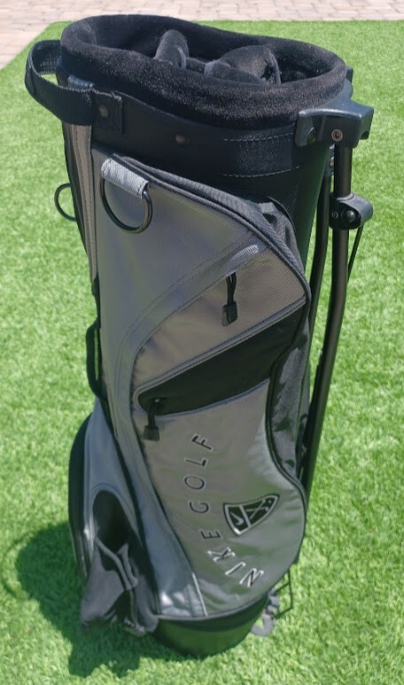 Nike Stand Carry Silver Golf Bag Dual Strap With Rain Cover