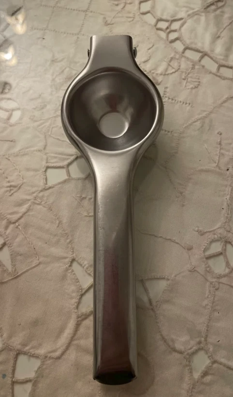 Stainless Steel Kitchen & Bar Lemon Orange Lime Squeezer Juicer Hand Press Tool
Opens in a new windo