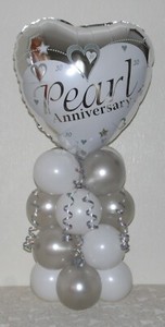 30th Pearl Wedding Anniversary Foil Balloon Display Table