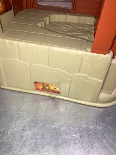 Vintage Fisher Price Hotel General Store Western Bank Sheriff Cowboys Play Set - Picture 5 of 7