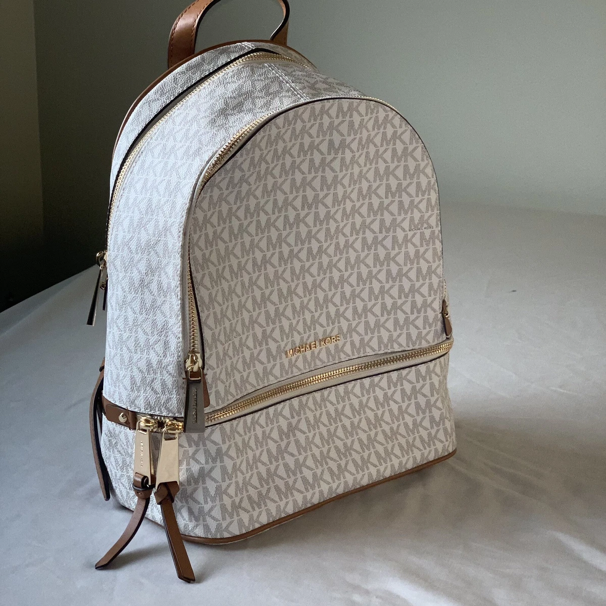 MICHAEL KORS Large Abbey Backpack color Vanilla 