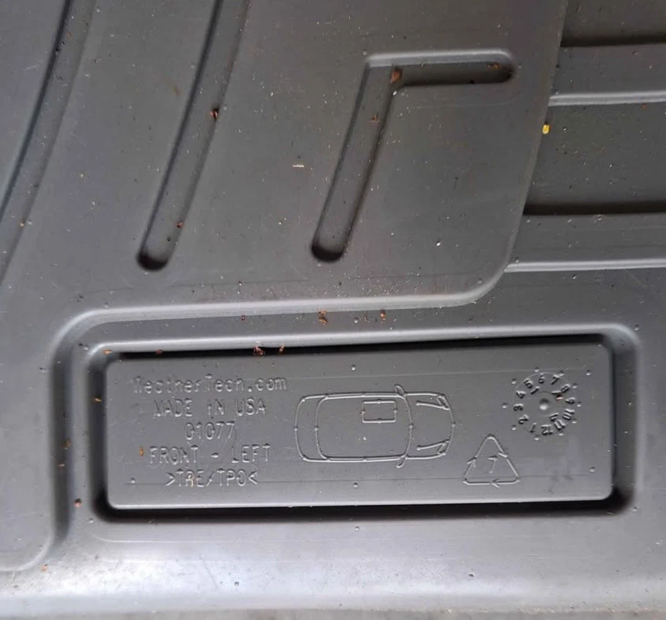 Juego de alfombrillas WeatherTech grises Jeep Cherokee KL 2014-2018 delanteras y traseras Foto 2 de 4