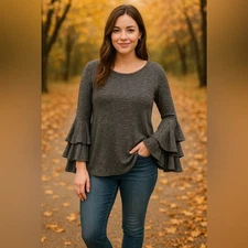 Pixi + Ivy Tiered Bell Sleeve Heathered gray Knit Top Sz L (Excellent Condition)