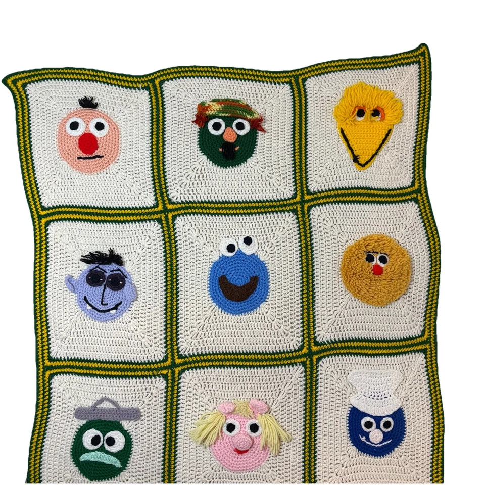 "Manta de ganchillo vintage de Plaza Sésamo hecha a mano personajes de los Muppets 38 x 70""" Foto 3 de 4