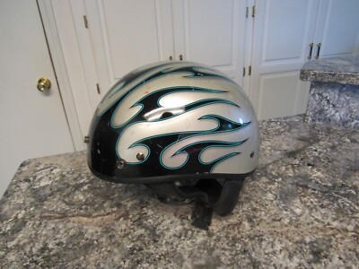 Fulmer FMVSS 218 DOT Blue Flame Motorcycle Helmet. Size Medium
