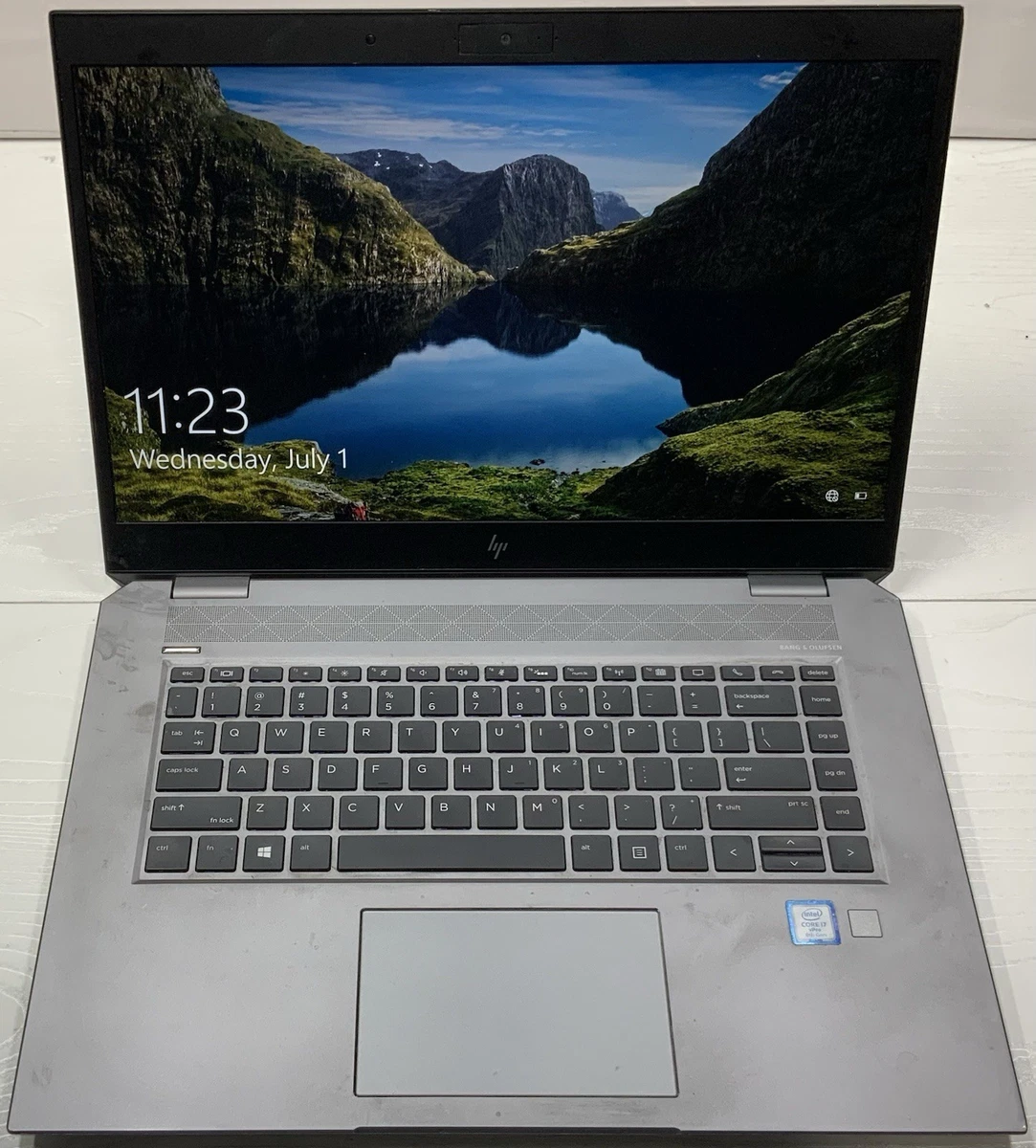 HP Intel Core i7 8th Gen. PC Laptops & Netbooks 512 GB SSD