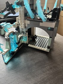 Lego chima Sir fangar&rsquo;s Ice Fortress ( 70147) Looks to be 99% complete