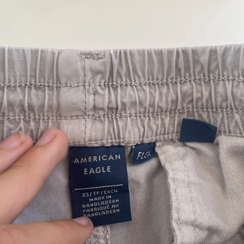 American Eagle Men’s Relaxed Cargo Pants Light Grey Size XS 30x28 Used - Image 3 of 4