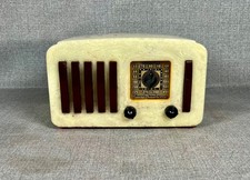 1941 Emerson Catalin Radio Moel EP375. Restored and Working.