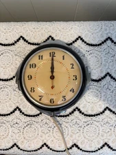 1930s Telechron 2H09 “Stewardess” Electric Wall Clock – Black & Chrome – WORKS