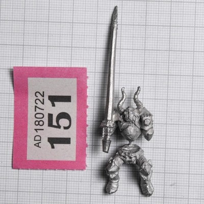 Vintage ''Chaosritter m. Lanze & gehörntem Helm'' Realm of Chaos 1980er Metall