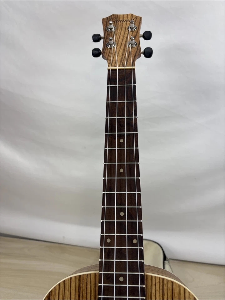 Caramel Ukulele CT102A With Case - Image 4 of 4