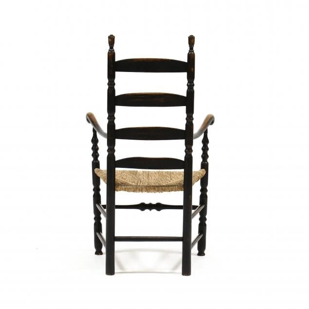 Silla con respaldo de escalera del siglo XVIII Nueva Inglaterra Foto 4 de 4