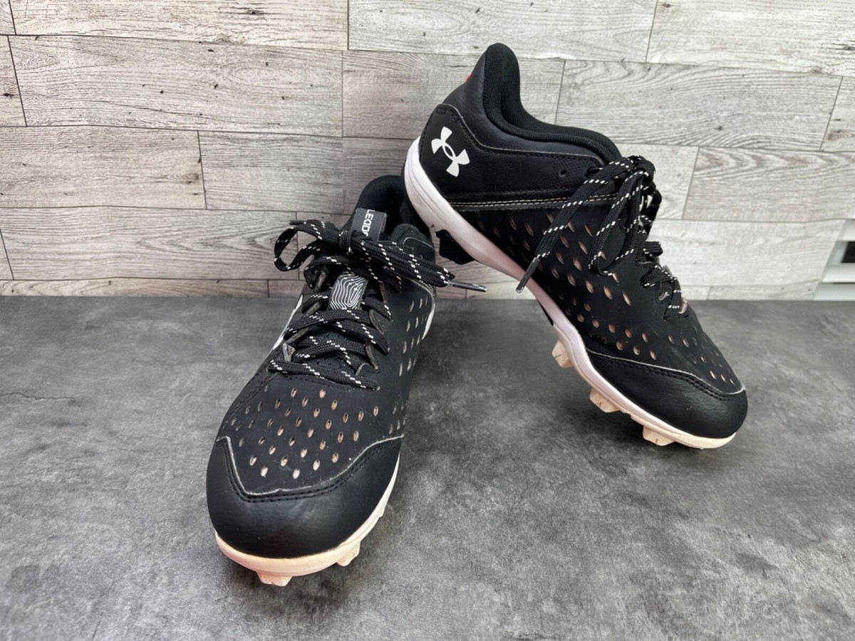 Under Armour Soccer Cleat Youth Kids 4Y Leadoff Shoes Black Athletic  3025600-001