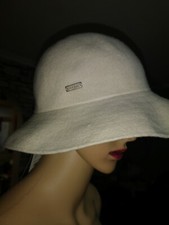Image of Unisex Kangol Casual ecru wool lola Hat Size l. New with tags