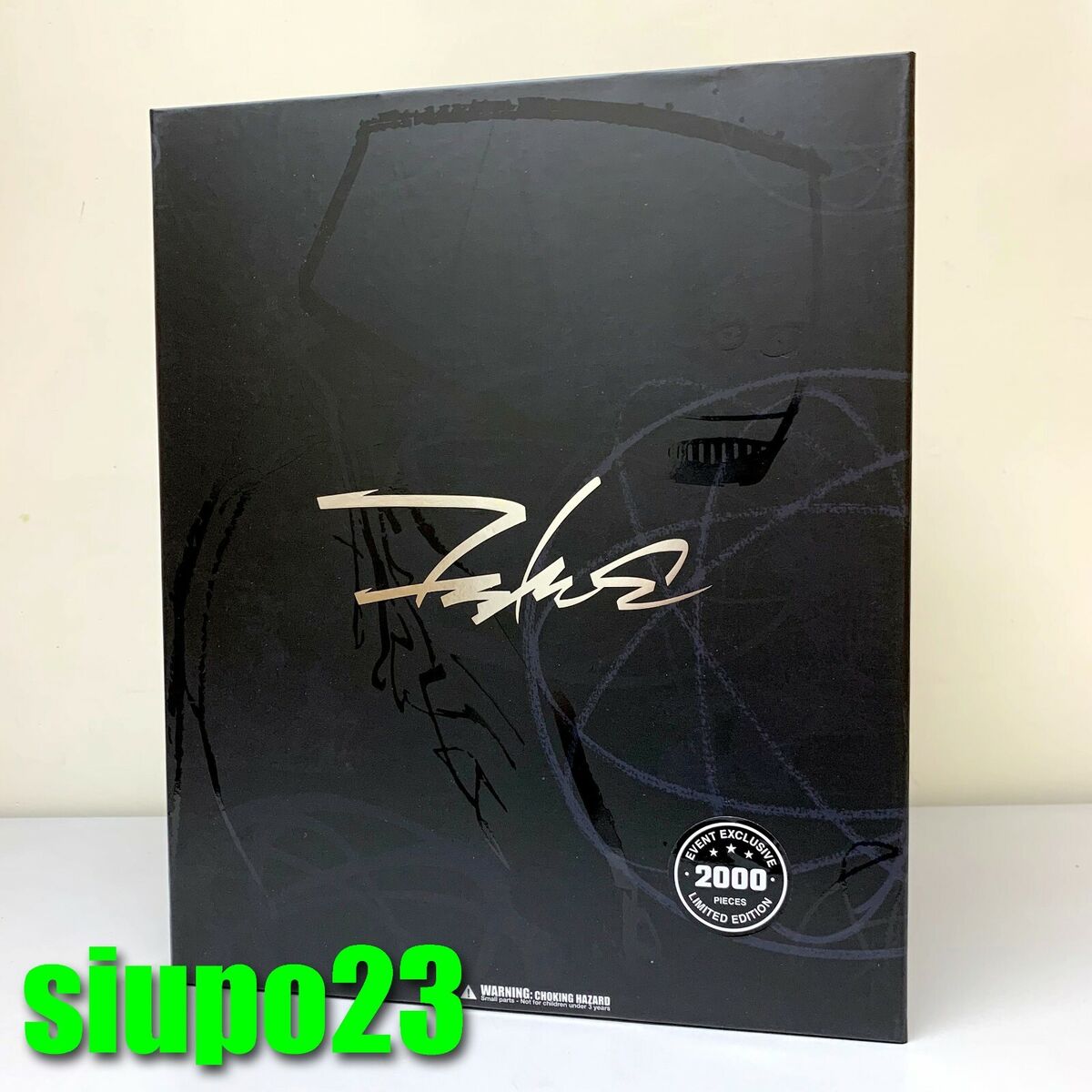 Futura Laboratories x PopLife Johnny Art Vinyl Figure Event Futura Laboratories x PopLife Johnny Art Vinyl Figure Event