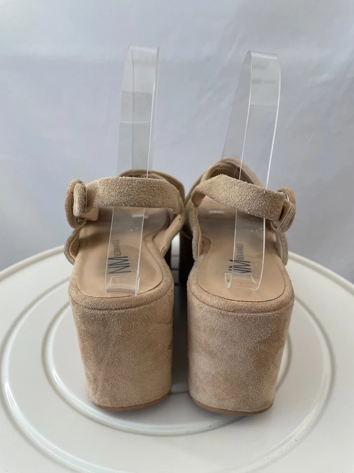 近乎完好 Neiman Marcus 女式棕褐色米色十字带 Wadge 露跟 7M 码 — 第 4/4 张图片