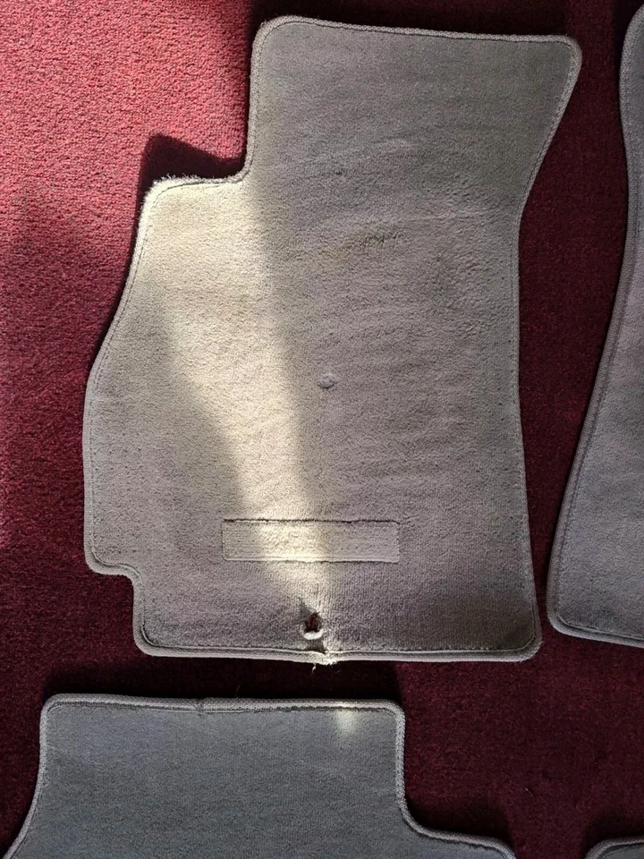 Hyundai Accent LC 2002 chasis original juego de alfombrillas tostadas Foto 2 de 4