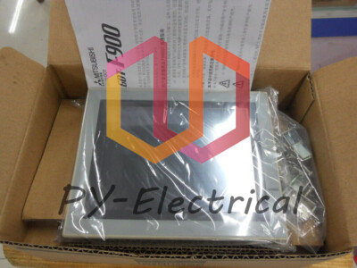 New MITSUBISHI F940GOT-BWD-E PANEL F940GOTBWDE HMI (1PCS)