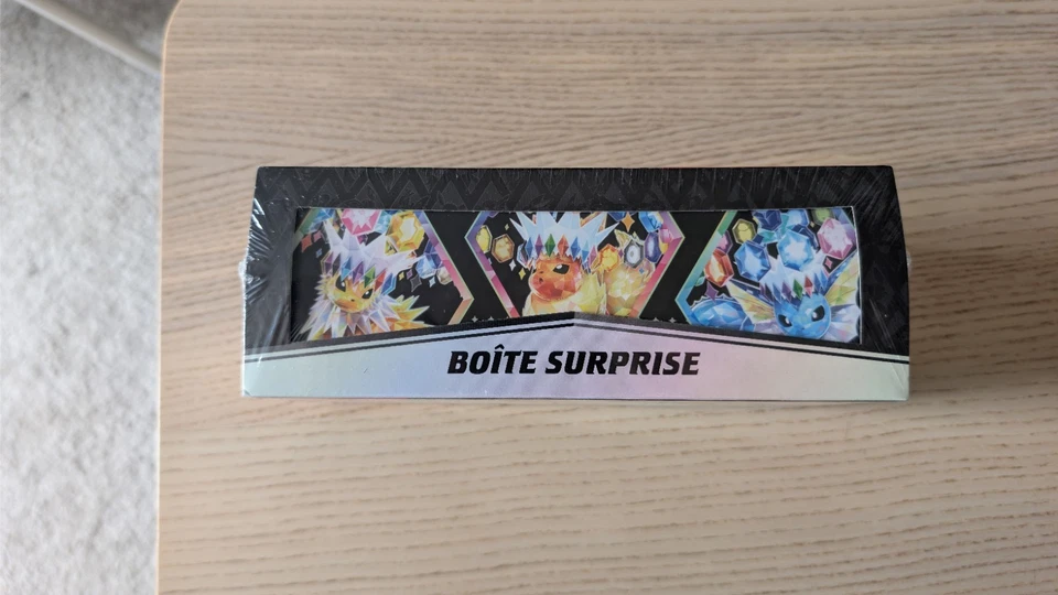 Pokémon JCC Écarlate et Violet Évolutions Prismatiques Kit Évoli FR - Photo 3/4