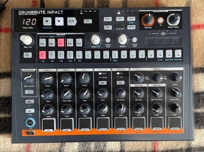 Arturia DrumBrute Impact Compact Analog Drum Machine. TOP & Originalverpackt