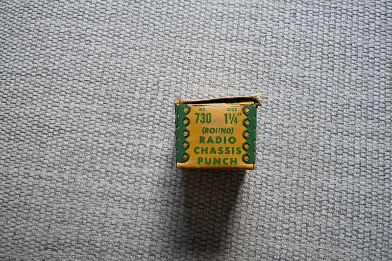 Greenlee 1-1/4" knock out punch in box