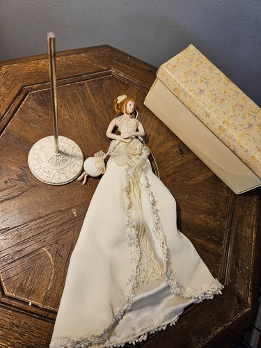 Figura "Abbie" Borla Creations Popular en Crema - Imagen 3 de 4