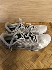 Under Armour men's 11 Kick Sprint Running Spikes  Tool White Black 3022002-001