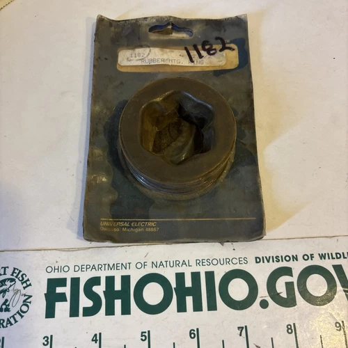 UNIVERSAL ELECTRIC 1182 RUBBER MOUNT RING 2/1/2"