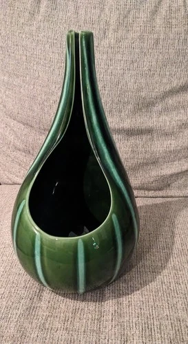 Vintage Hull 57 Continental Evergreen Open Front Vase USA