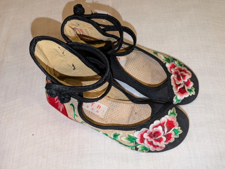 Zapatos planos de té vintage bordados chinos japoneses kimono geisha 38 Foto 4 de 4
