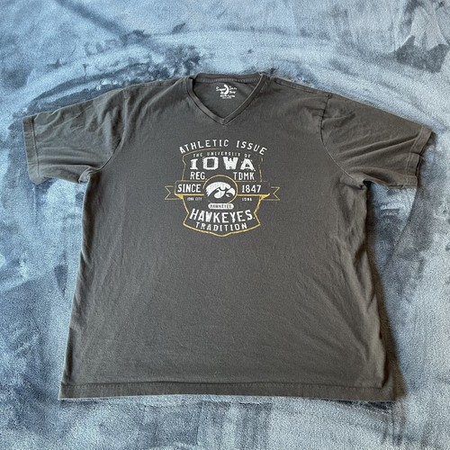 Iowa Hawkeyes Super Soft Short Sleeve Gray V-Neck Shirt XL - Picture 1 of 8