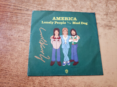 HAND SIGNED GERRY BECKLEY 1970s MINT-EXC America Lonely People/ MAD DOG 8048, 45