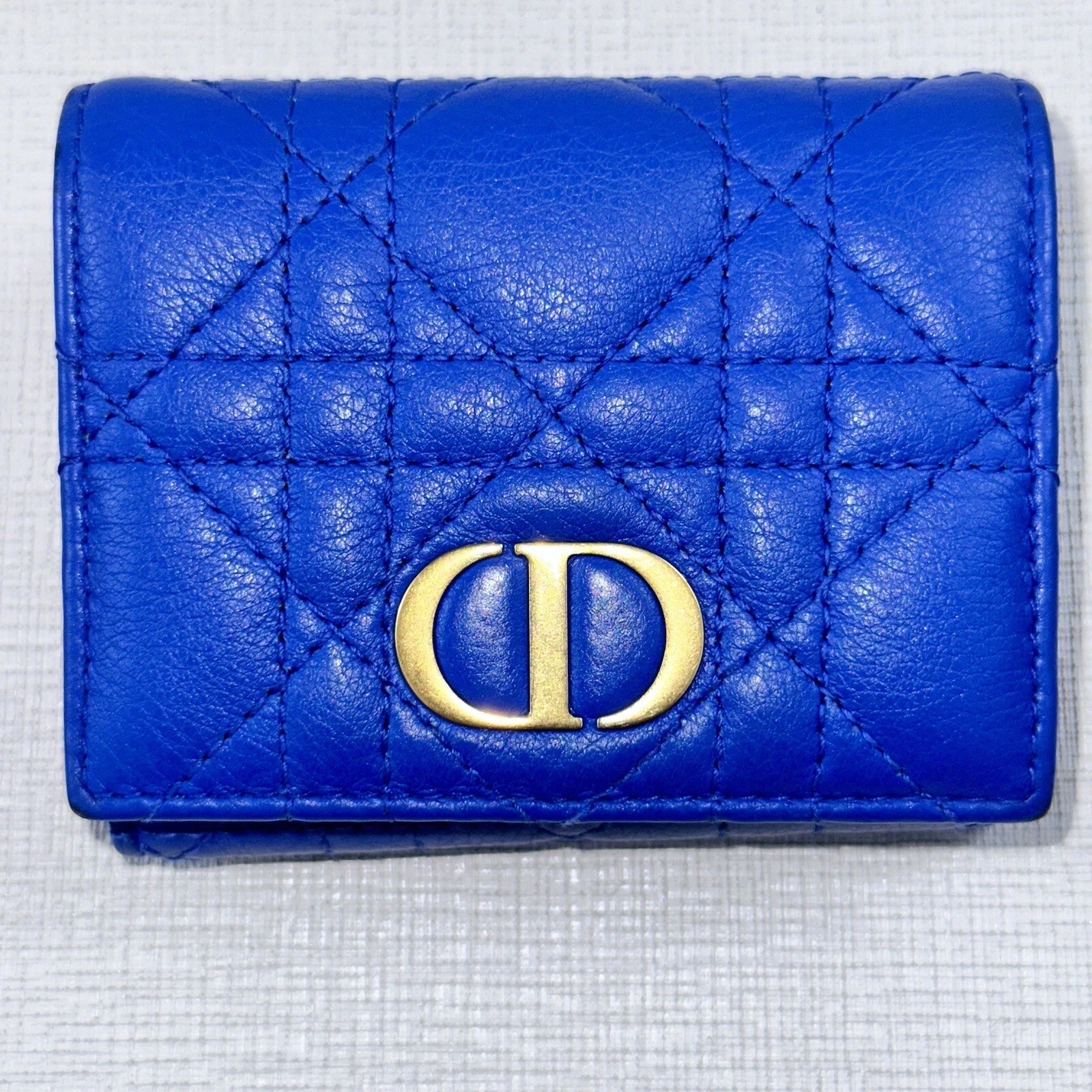 Portefeuille Dior Cannage Triple   Superbe Persan Bleu avec boite et dust bag